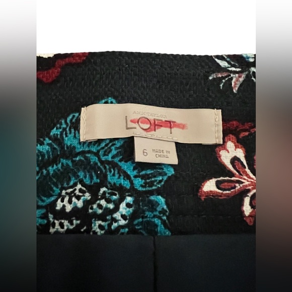 Loft by Ann Taylor Pencil Skirt Dark Hunter Green w/Floral Design Size 6 - Picture 8 of 10